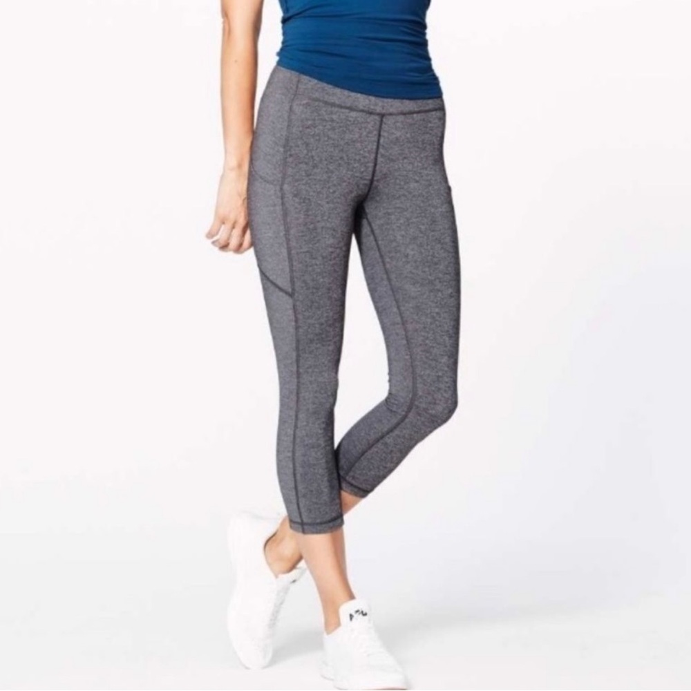 Lululemon high rise Luxtreme Crop 21” Running Tight Legging Capri pockets 6